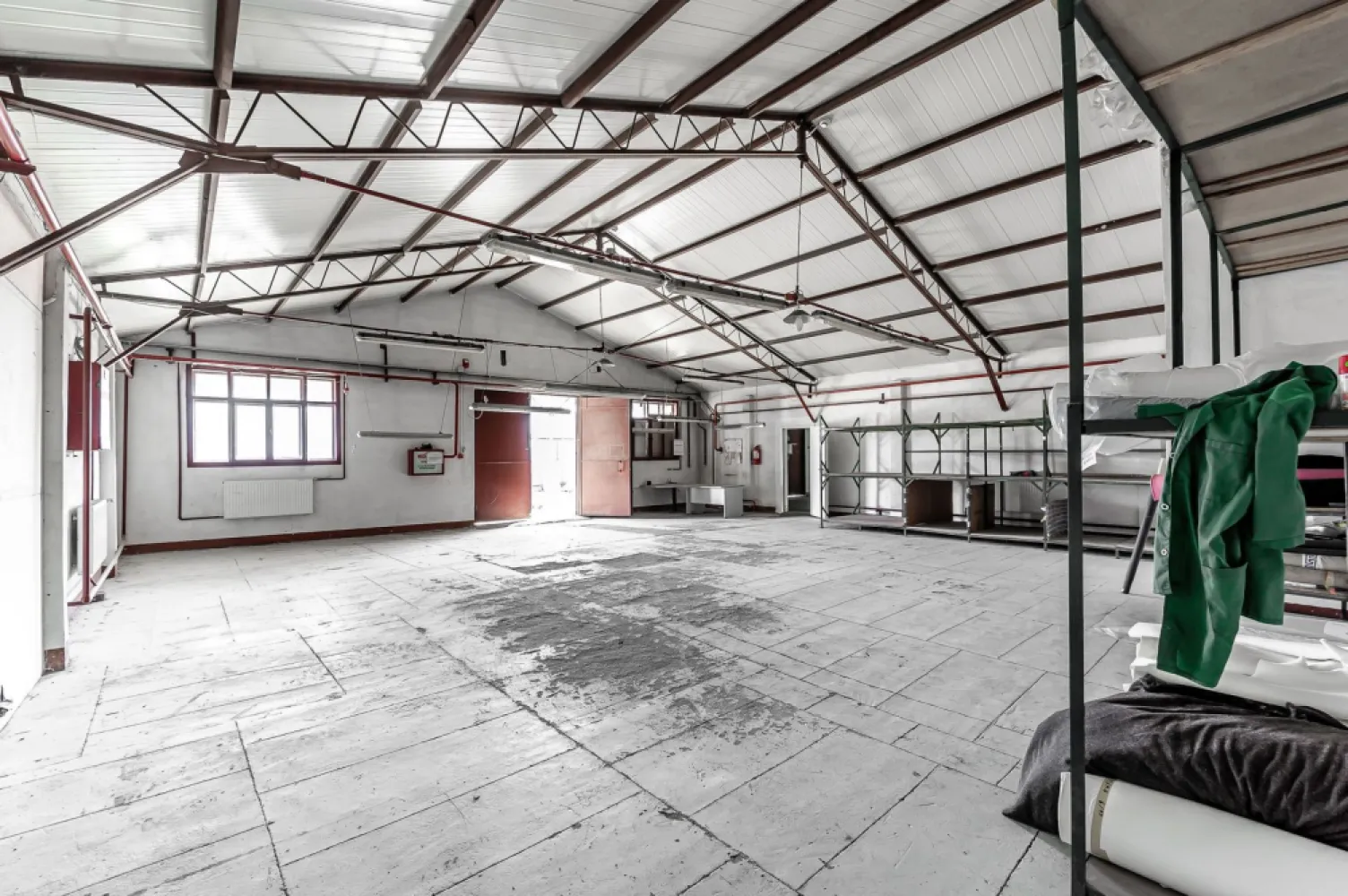 4.049 mp Hale industriale în Arad, aproape de A1