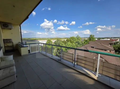 Penthouse 148mp cu terase75 mp și șemineu | Corbeanca