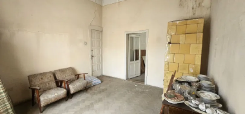 Casa de vanzare – Zona Centru, Strada Garii – 65.000€