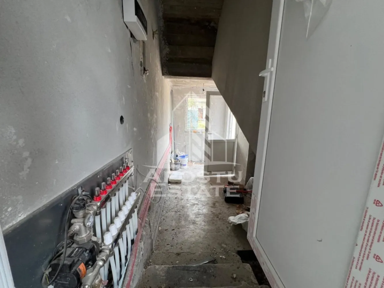 Casa individuala pe etaj de vanzare, renovata complet, Becicherecu Mic