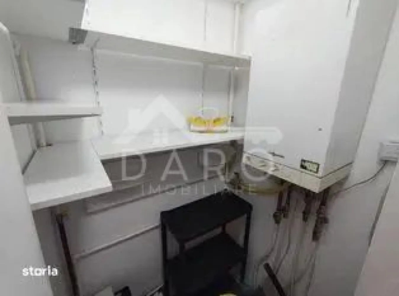 Apt. 3-4 cam, 84 mp, la hochparter, recent renovat, in Tudor Diamant - 🏡 Apartament 3 camere + balcon mare (4 camere) | Tudor – zona Diamant
🔥 Oportunitate excelentă! Se oferă spre vânzare un apartament spațios și foarte bine compartimentat, situat în cartierul Tudor, pe strada Rămurele, într-o zonă liniștită și foarte căutată.
📐 Suprafață utilă: 67 mp + balcon 17 mp
🏢 Parter înalt din 4 etaje
✔ bloc reabilitat termic
🏠 Compartimentare:
✔ living generos
✔ 2 dormitoare
✔ bucătărie separată
✔ baie
✔ hol spațios
✔ 🔥 balcon închis de 17 mp – transformat în a 4-a cameră
✨ Dotări și avantaje:
✔ decomandat – ideal pentru familie
✔ centrală termică proprie
✔ geamuri termopan
✔ ușă metalică
✔ uși interioare noi
✔ bucătărie montată
✔ stare foarte bună – te poți muta imediat
🌿 Locație excelentă:
✔ lângă Diamant
✔ aproape de piață, magazine, școli, grădinițe
✔ acces rapid la transport în comun
✔ zonă liniștită, perfectă pentru familie
🚗 Parcare ușoară în zonă
🚗 Opțional: garaj mare la 50 m de bloc (contra cost)
💎 Ideal atât pentru locuință personală, cât și pentru investiție!
🤝 Fără comision – direct de la proprietar
💳 Prin Kiwi Finance te ajut să cumperi acest apartament rapid:
✔ analiză GRATUITĂ
✔ oferte de la peste 12 bănci
✔ negocierea dobânzii
✔ suport complet până la final
📞 Detalii și vizionări:
Coman Maria – DARO Imobiliare & Kiwi Finance
📱 0749 535 729