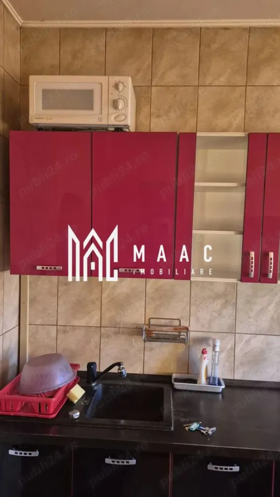 Casă individuală | Centru | Pet friendly - MAAC Imobiliare vă propune spre închiriere o casă individuală, situată într-o zonă centrală, liniștită și cu acces direct la obiectivele turistice din orașul Sibiu.

Compartimentarea imobilului:

- Hol de acces.
- Sufrageie generoasă, amenajata modern.
- Bucătărie închisă, mobilată și utilată.
- Baie dotată cu cabină de duș.

Suprafața utilă a casei este de 80 mp.

Aceasta dispune de o curte comună.

Pentru mai multe detalii, specificați CP2974084.