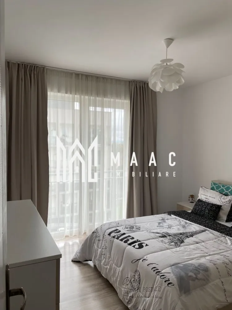 Apartament 2 Camere | Loc de Parcare | City Residence - MAAC Imobiliare vă propune spre închiriere un apartament modern cu 2 camere, situat în complexul City Residence, într-o zonă excelentă, la doar câțiva pași de gară și la 10 minute de centrul orașului. Locuința se află la etajul 3 al unui imobil recent construit și dispune de o suprafață utilă de 49 mp, compartimentată eficient în living spațios, bucătărie complet utilată, dormitor confortabil, hol generos, baie elegantă și balcon. Apartamentul se închiriază complet mobilat și utilat, inclusiv cu mașină de spălat rufe, oferind tot confortul necesar unei locuințe moderne. În plus, proprietatea beneficiază de loc de parcare dedicat. Preț închiriere: 450 euro/lună + garanție in cuantumul unei chirii lunare. Nu accepta animale de companie. Pentru mai multe detalii și programarea unei vizionări, vă invităm să ne contactați, menționând ID-ul ofertei: CP2977997