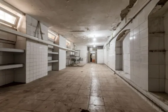 REZERVAT! Spatiu comercial ,cu vitrina de in zona Boul Rosu.