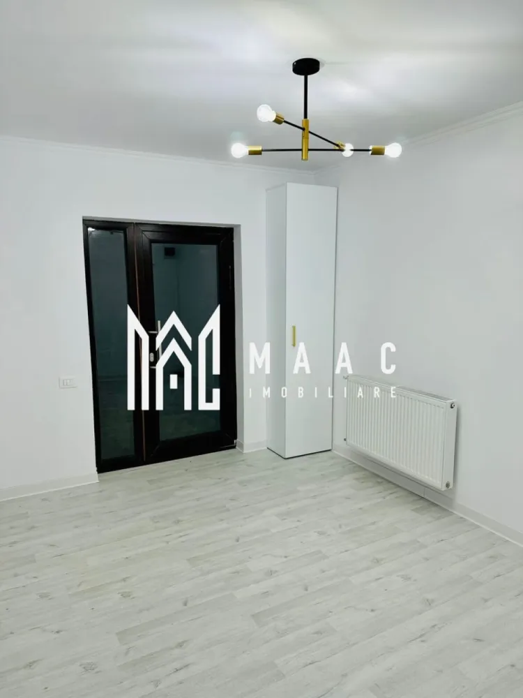 SPATIU COMERCIAL RENOVAT|CENTRALA TERMICA PROPRIE| OSTROVENI - MAAC Imobiliare vă propune spre închiriere un spațiu comercial cochet, situat într-una dintre cele mai căutate zone din Ostroveni – strada Lucian Blaga, la doar câțiva pași de Bulevardul Dem Rădulescu.

Cu o suprafață de 30 mp, spațiul este compartimentat inteligent în 2 camere, baie și balcon, oferind un cadru ideal pentru desfășurarea activităților comerciale sau de servicii. În plus, beneficiază de o boxă practică pentru depozitare, amplasată sub balcon.

Spațiul este complet renovat, ceea ce vă permite să începeți activitatea imediat, fără investiții suplimentare.

✔ Confort termic asigurat de centrală proprie pe gaz
✔ Zonă cu trafic pietonal și acces facil
✔ Numeroase locuri de parcare gratuite în proximitate

Poziționarea excelentă, în apropierea zonelor rezidențiale, școlilor și grădinițelor, asigură un flux constant de potențiali clienți – ideal pentru birou, salon, cabinet sau alte activități comerciale.

Preț: 440 €/lună 

Contacteaza-ne pentru detalii și vizionări – acest spațiu poate fi exact ceea ce cauti!