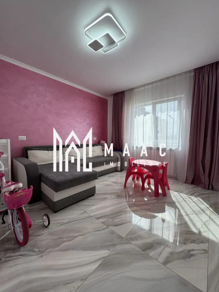Apartament 3 camere | Parter | Mobilat si Utilat | Zona Nord - Apartament 3 camere de vânzare – Zona Nord, Calea lui Traian

Agenția MAAC Imobiliare vă propune spre vânzare un apartament cu 3 camere, situat la parterul unui bloc liniștit, cu o singură scară, în zona Nord – Calea lui Traian.

Locuința este complet renovată, fiind ideală pentru mutare imediată, fără investiții suplimentare.

Apartamentul dispune de un living spațios cu balcon, open space cu bucătăria, două dormitoare și două băi, oferind o compartimentare modernă și funcțională.

Beneficiază de centrală termică proprie, instalații electrice și sanitare schimbate integral și se vinde complet mobilat și utilat. În plus, include și o boxă pentru depozitare. Blocul este curat și liniștit, cu vecini civilizați.

Localizarea este excelentă, în imediata apropiere de Spitalul Județean, Biserica din Nord, Piața Nord, școli, licee, magazine și mijloace de transport.

Apartamentul este potrivit atât pentru locuință proprie, cât și pentru investiție, inclusiv pentru cabinet sau birou, datorită poziționării la parter și accesibilității. - CP2978521