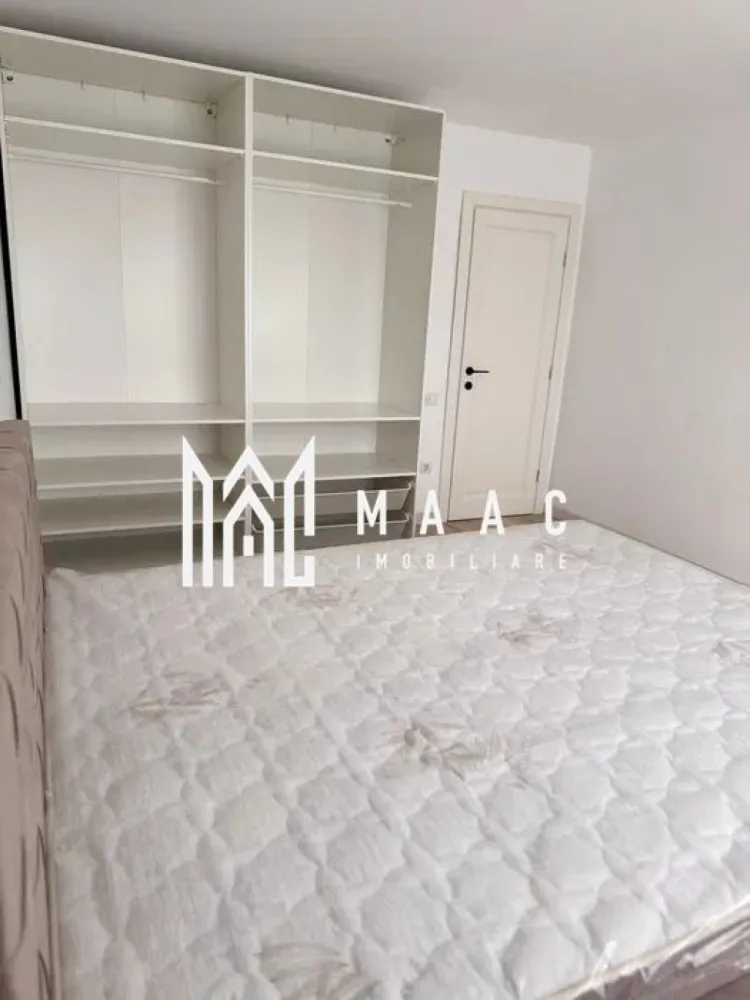 Apartament 2 camere | 45MPU | Etaj 2 | Lazaret - MAAC Imobiliare vă propune spre închiriere un apartament modern cu 2 camere, 45mpu, aflat la prima închiriere, situat la etajul 2/4, într-un bloc construit după anul 2000, renovat integral în 2024.

Compartimentare:
Dormitor
Living open-space cu bucătărie
Baie

Avantaje și dotări:
Prima închiriere – totul este nou, nefolosit
Mobilier modern
Electrocasnice noi
Living luminos
Bucătărie open-space complet utilată
Baie modernă
Bloc renovat integral în 2024

Parcare:
Locuri publice disponibile în zonă

Pentru mai multe detalii precizati telefonic ca ati vazut anuntul cu ID: CP2977131