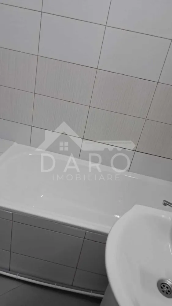 Apartament 3 Camere de Inchiriat zona Fortuna