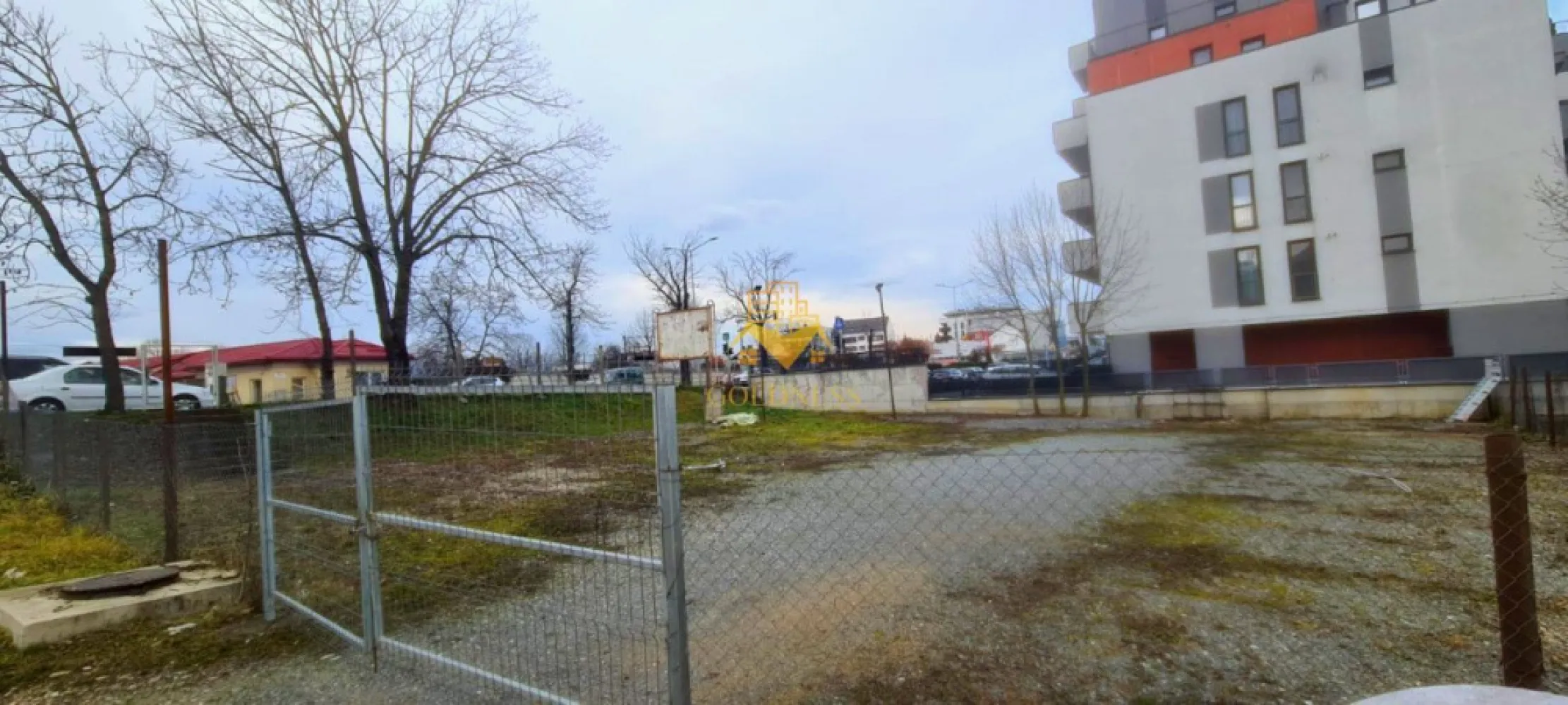 Teren industrial stradal, min 500mp, Calea Turzii, Sigma, Buna Ziua - GOLDNESS Imobiliare vă propune spre închiriere un teren industrial stradal, în Calea Turzii. 
Se inchiriaza cu 2 euro/ mp, minim 500mp.
 Terenul se preteaza pentru depozitat diverse, prestari de servicii, executarea diferitelor activitati!
Se află în apropierea stațiilor de transport în comun, magazine, restaurante, spații verzi, farmacii, etc. 
Dispune de loc de parcare, acces la strada principala!

Dacă sunteți interesați de acest apartament și doriți să îl vizionați, dar și pentru alte oferte sau detalii nu ezitați să ne contactați telefonic sau prin e-mail - goldnessimobiliare@gmail.com. Vă stăm la dispoziție!
Pentru intermediere se percepe un comision de 50% din prețul chiriei!