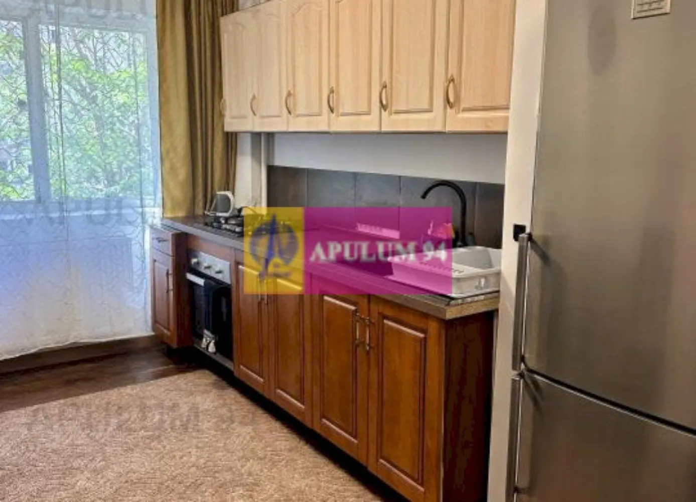 Apartament 2 camere Sebastian Parc - Compania imobiliara Apulum94 va propune un apartament de doua camere confort 1 semidecomandat ,etaj 2 situat in zona Sebastian (intre parcul Sebastian si strada Novaci ) intr-un bloc 1988.Suprafata utila a apartamentului este de 51 mp, suprafata totala (cu balcon) de 55 mp.
 Apartamentul se Inchiriaza mobilat si utilat conform pozelor si filmului de prezentare .
 Pentru mai multe detalii sau o eventuala vizionare a apartamentului va rog sunati la numarul de telefon 0733683454-Dorin Dinu.