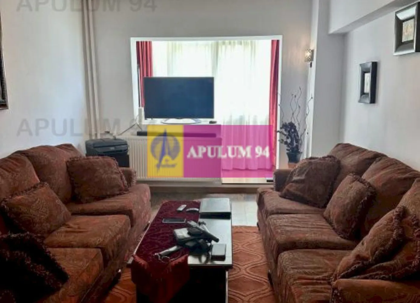 Apartament 2 camere Sebastian Parc - Compania imobiliara Apulum94 va propune un apartament de doua camere confort 1 semidecomandat ,etaj 2 situat in zona Sebastian (intre parcul Sebastian si strada Novaci ) intr-un bloc 1988.Suprafata utila a apartamentului este de 51 mp, suprafata totala (cu balcon) de 55 mp.
 Apartamentul se Inchiriaza mobilat si utilat conform pozelor si filmului de prezentare .
 Pentru mai multe detalii sau o eventuala vizionare a apartamentului va rog sunati la numarul de telefon 0733683454-Dorin Dinu.