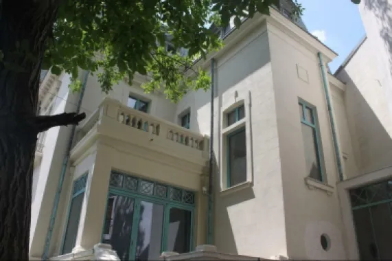 BRASADAS închiriază vila 21 cam UNIRII Birouri exclusive.