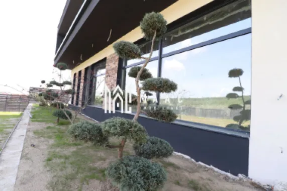 Casa de lux | Teren 1190 mp | Piscina interioara