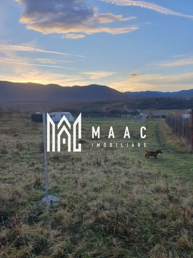 Teren Intravilan | 467Mp | Zona Cisnădie - MAAC Imobiliare vă propune spre vânzare un teren intravilan situat într-o zonă excelentă din Cisnădie. O oportunitate ideală pentru construirea casei mult dorite sau pentru investiție.

Detalii teren

Suprafață totală: 467 mp

Cota parte la drum privat inclusă

Deschidere: 18,67 m

Adâncime: 25 m

Regim: intravilan

Terenul se află într-o zonă liniștită, cu acces facil, oferind intimitate și potențial excelent pentru dezvoltare rezidențială.

Pentru mai multe detalii sau pentru a programa o vizionare, vă rugăm să ne contactați, specificând ID:CP2825782