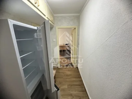 Apartament cu 2 camere, zona Girocului, 42 mp, Centrala proprie
