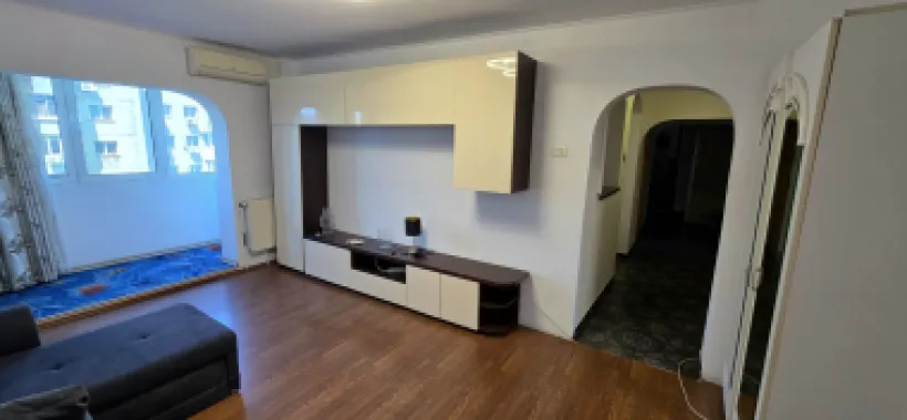 Apartament 3 camere de vânzare Crângași 75 mp bloc 1982