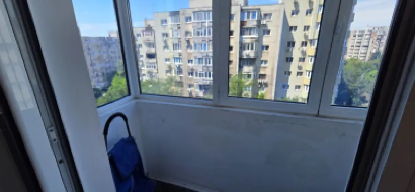 Apartament 3 camere de vânzare Crângași 75 mp bloc 1982