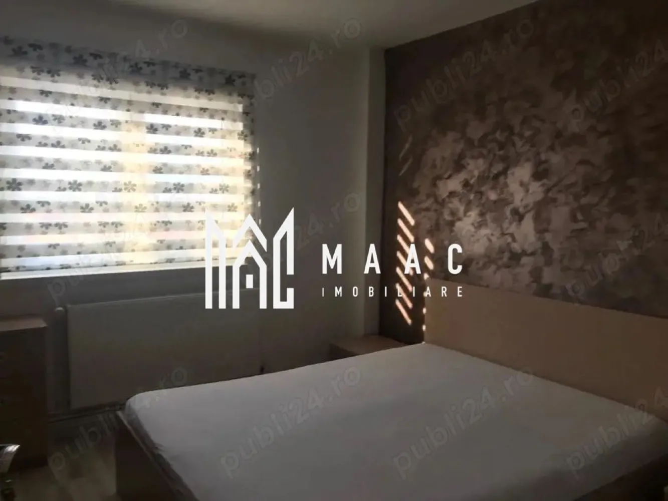 Apartament 2 camere | Balcon | Lift | 58 MPU | Mihai Viteazu - Apartament 2 camere de închiriat Sibiu – 58 mp – decomandat – etaj 7 – zona Mihai Viteazu

MAAC Imobiliare vă propune spre închiriere un apartament cu 2 camere, complet decomandat, situat în zona Bulevardului Mihai Viteazu din Sibiu.

Zona este una dintre cele mai accesibile din oraș, cu transport public, magazine și centre comerciale în imediata apropiere.

Detalii apartament
Suprafață utilă: 58 mp
Compartimentare: decomandat (Confort 1)
Etaj: 7 (bloc dotat cu lift)
Spații generoase și bine delimitate
Dotări și avantaje
Complet mobilat și utilat
Aer condiționat
Bloc cu lift
Apartament luminos
Potrivit pentru locuire confortabilă pe termen lung
Avantaje locație
Situat pe Bulevardul Mihai Viteazu
Acces rapid către mijloace de transport în comun
Aproape de magazine, supermarketuri și mall-uri
Zonă foarte bine conectată la restul orașului

Pentru mai multe detalii și pentru programarea unei vizionări vă rugăm să menționați la telefon numărul: CP2985154