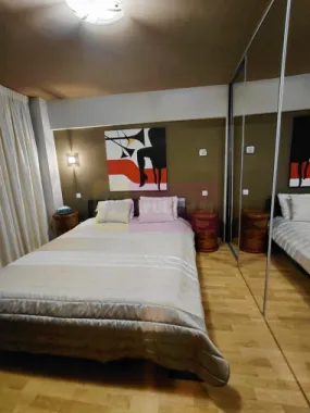 Apartament4 camere pe bd 13Septembrie stradal-Marriott, gresie VERSACE