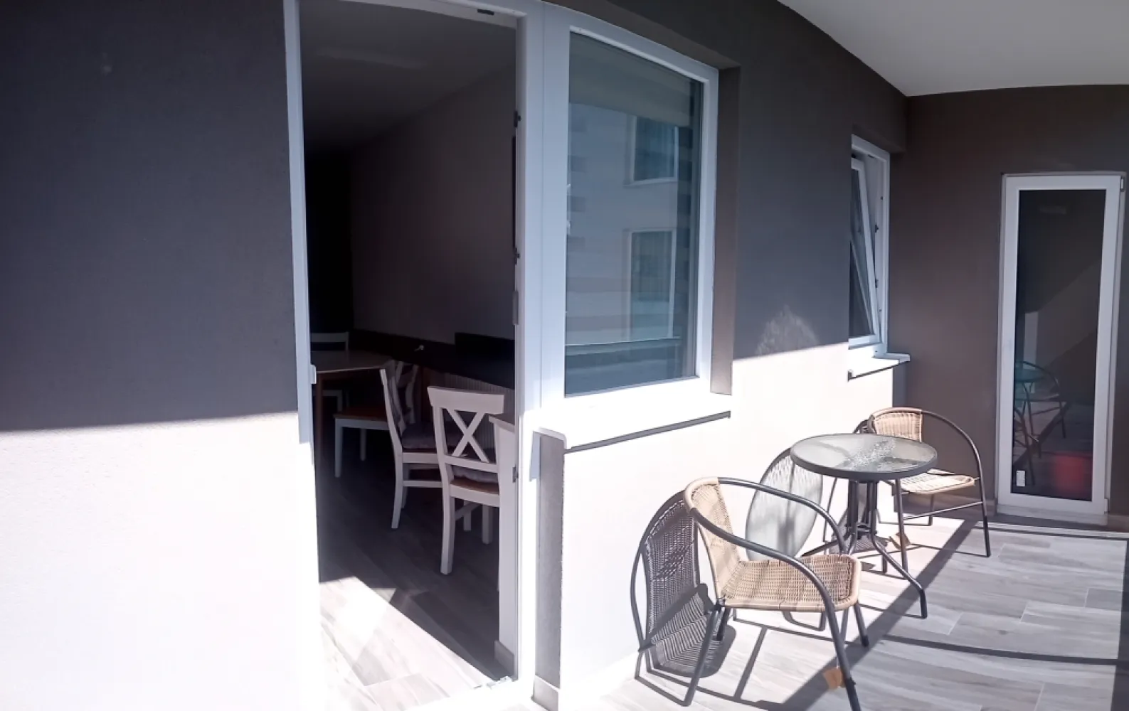 INCHIRIEZ APARTAMENT MODERN 2 CAMERE - VIVO CLUJ