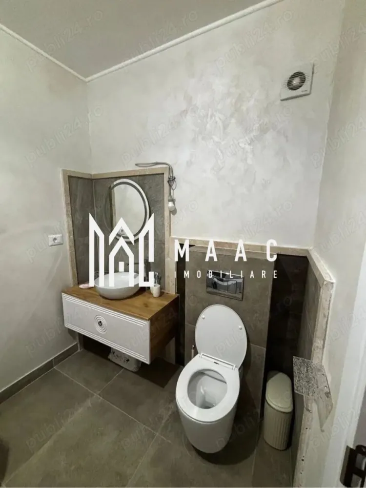 Apartament 3 camere | etaj 1 | bloc nou | - MAAC IMOBILIARE vă propune spre vânzare un apartament deosebit, situat în zona centrală a municipiului Râmnicu Vâlcea, la doar câțiva pași de Parcul Zăvoi și River Plaza Mall.
Acest apartament cu 3 camere decomandate este amplasat la etajul 1 al unui imobil modern, cu regim redus de înălțime, dotat cu lift, video interfon, sistem de supraveghere și acces securizat cu barieră. Construit cu materiale premium și finisaje de înaltă calitate, imobilul oferă confort și siguranță la cele mai înalte standarde.
Cu o suprafață utilă generoasă de 91,7 mp, proprietatea se remarcă printr-o compartimentare eficientă și spații luminoase, ideale pentru un stil de viață modern.
Compartimentare:
-Living spațios și luminos cu bucătărie open-space
-2 dormitoare confortabile
-2 băi moderne
-Hol generos
-Balcon
Apartamentul se vinde complet mobilat și utilat, cu mobilier nou, modern, totul fiind pregătit pentru mutare imediată – alegerea ideală pentru cei care își doresc confort fără investiții suplimentare.
Localizare excelentă: poziționat în centrul orașului, cu acces rapid către parc, mall, unități de învățământ, restaurante, farmacii și mijloace de transport în comun.
Proprietatea este ideală atât pentru locuință proprie, cât și pentru investiție, datorită cererii ridicate din zonă.
Pentru mai multe detalii și programarea unei vizionări, echipa MAAC IMOBILIARE vă stă la dispoziție!
CP2987441