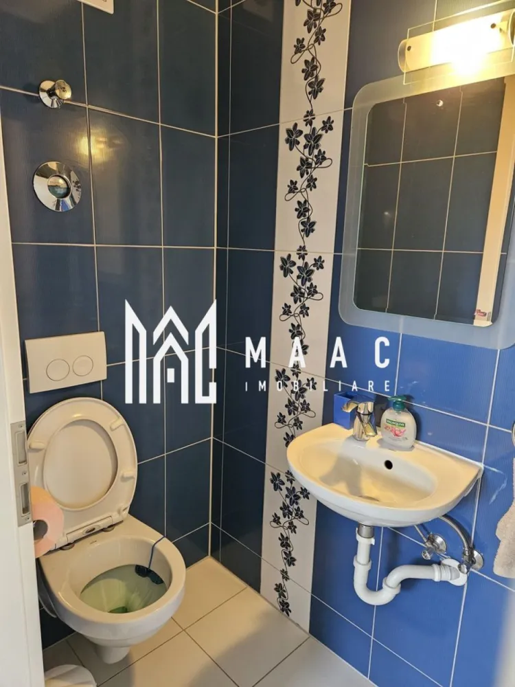 Apartament 3 camere Sibiu | Mihai Viteazul | nedecomandat, balcon - Apartament cu 3 camere de închiriat în Sibiu, zona Mihai Viteazul, cu 64 mp utili, balcon și mobilare completă, situat aproape de Dedeman.

Detalii proprietate:
• Suprafață utilă: 64 mp
• Compartimentare: nedecomandat
• Configurație cu 2 dormitoare și living open space cu bucătăria
• Etaj 2
• An construcție: 2000
• Se închiriază complet mobilat și utilat
• Balcon
• Aparat de aer condiționat montat recent în living

Proprietatea este amplasată în zona Mihai Viteazul, în apropiere de Dedeman, reper util pentru orientare și accesul de zi cu zi în oraș.

Pentru detalii suplimentare și programarea unei vizionări, contactați echipa MAAC Imobiliare și menționați Cod anunț CP3213032.

Conținut optimizat cu AI, aprobat de agent uman.
