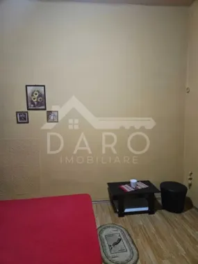 Dau în chirie apartament cu o cameră zona cetății(central)