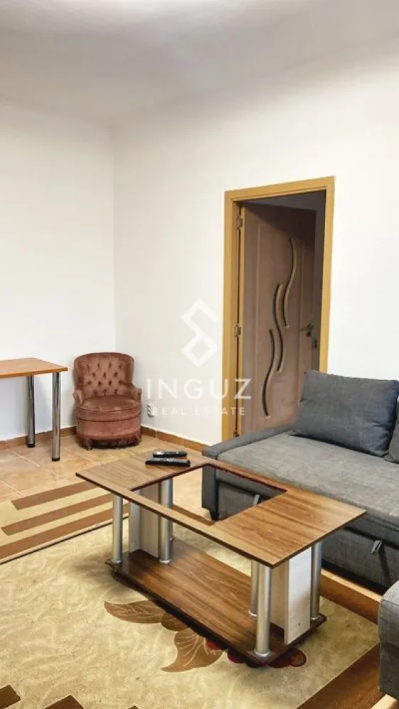 Apartament 2 camere de închiriat – Iulia Hașdeu / Foișorul de Foc | Se - Apartament 2 camere de închiriat – Iulia Hașdeu / Foișorul de Foc | Sector 3

Apartament de 2 camere, situat într-o zonă centrală și bine conectată – Iulia Hașdeu (Foișorul de Foc), ideal pentru locuire confortabilă.

Detalii proprietate:
• 2 camere
• Suprafață: 50 m²
• Etaj: 2
• Compartimentare practică
• Complet mobilat și utilat

Dotări:
• Centrală proprie
• Mașină de spălat (nouă)
• Frigider (nou)
• Apartament curat și gata de mutare

Avantaje locație:
• Zonă centrală – Foișorul de Foc
• Acces rapid către mijloace de transport
• Aproape de magazine, restaurante și servicii

💰 Preț: negociabil: 500 Euro 
📅 Disponibil imediat