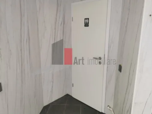 %0 Comision Spatiu comercial de inchiriat in zona Kogalniceanu/Cismigiu