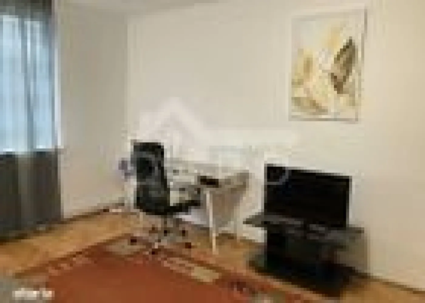 Apartament cu 2 camere de inchiriat zona Cornisa langa UMF Targu Mures - Apartament cu 2 camere și 2 balcoane de închiriat – pentru persoane exigente! 🏡🌳📍Tg. Mureș (aproape de UMF)
✨ Cauți un apartament complet echipat, într-o zonă liniștită și verde, aproape de UMF și de toate punctele de interes?
📍 Acesta e locul perfect pentru tine!

🏠 Detalii importante:

• 2 camere + 2 balcoane ☀️

• Etajul 4 din 5, bloc de cărămidă

• Mobilat complet și utilat

• Centrală proprie cu termostat 🌡️

• Aragaz pe gaz cu 4 ochiuri, hotă, frigider, congelator

• Cuptor cu microunde, cafetieră, prăjitor de pâine, cântar de bucătărie ☕

• Televizor cu ecran plat, router RDS, aer condiționat ❄️

• Mașină de spălat vase + ventilator portabil

• Pat matrimonial + canapea extensibilă 🛏️🛋️

📍 Locație excelentă:

Zonă verde și liniștită

3 min de mers pe jos: magazine, farmacii, spitale 🏥

7 min pe jos: UMF Tg. Mureș – ideal pentru studenți sau cadre universitare 🎓

🚗 Parcarea este disponibilă chiar lângă bloc

📩 Nu rata ocazia! Scrie-mi sau sună-mă acum pentru vizionare!
 Telefon: 0749535729