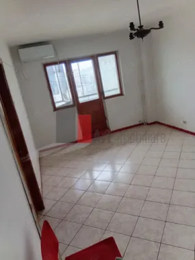 Vindem apartament 2 camere in Crangasi
