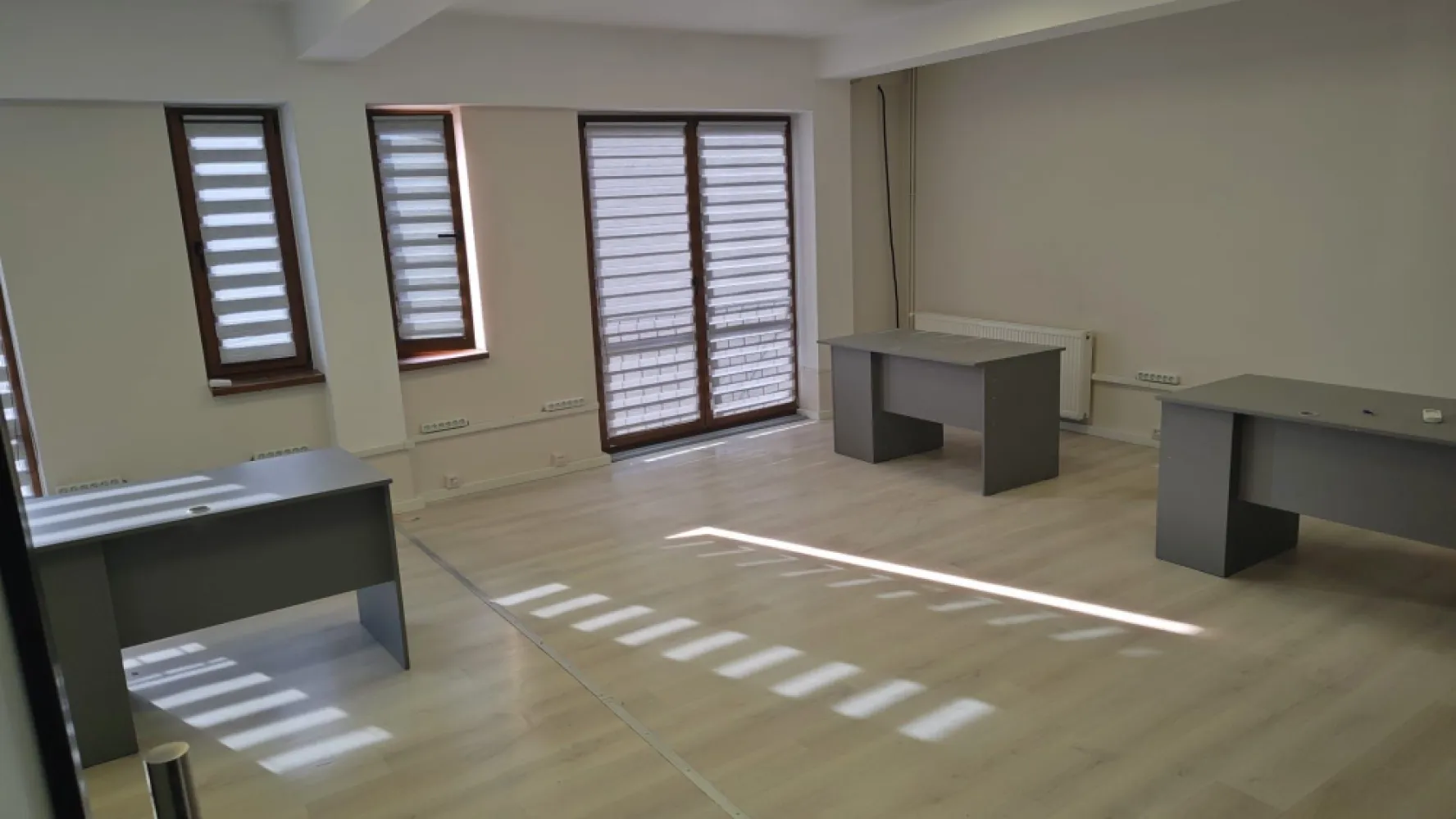 Spatiu de birou 60mp. cu parcare,zona Centrală