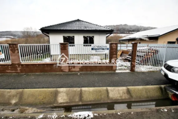Casa 3 camere, 85mp, 430mp teren, garg,pavaj,0% comision