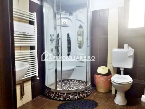 Pensiune 11 camere 500 mp, 2.100 mp teren, Sovata, 0% comision