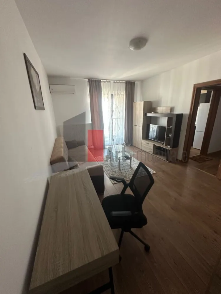 Inchiriere apartament 2 Camere/Exigent Plaza, Faza 1/Metrou Lujerului - Oferim spre inchiriere apartament 2 camere, complet mobilat si utilat. 
Apartamentul se afla in Faza 1, foarte aproape de statia de metrou Lujerului (7 min) si de alte centre comerciale: Plaza Romania si Afi Cotroceni. 
Suprafata este de 55m utili, situat la etajul 10 din 11. Apartamentul este dotat cu birou pc, electrocasnice, tv smart, aer conditionat, centrala proprie cu termostat de ambient ptr o mai buna economie in timpul ierinii.
Nu se accepta persoane care detin animale de companie sau persoane de alta nationalitate.