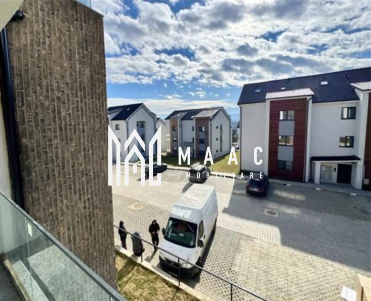 APARTAMENT 2 CAMERE I DAVINCI I FINISAT LA CHEIE - MAAC Imobiliare vă propune spre vânzare un apartament cu 2 camere, compus din bucătărie, baie și balcon generos, ideal pentru cei care își doresc un spațiu modern, bine organizat și confortabil.

Locuința se remarcă prin finisaje de calitate și un ambient plăcut, fiind situată într-o zonă cu numeroase spații verzi și drumuri pavate, aspecte ce contribuie la un stil de viață relaxat și echilibrat. Apartamentul este finisat la cheie, oferind avantajul unei mutări rapide, fără investiții suplimentare.

Proprietatea este dotată cu aer condiționat și jaluzele electrice, asigurând un nivel ridicat de confort și intimitate pentru viitorii proprietari.

Disponibilitate imediată.

Pentru mai multe detalii, vă rugăm să menționați telefonic numărul CP2993108.