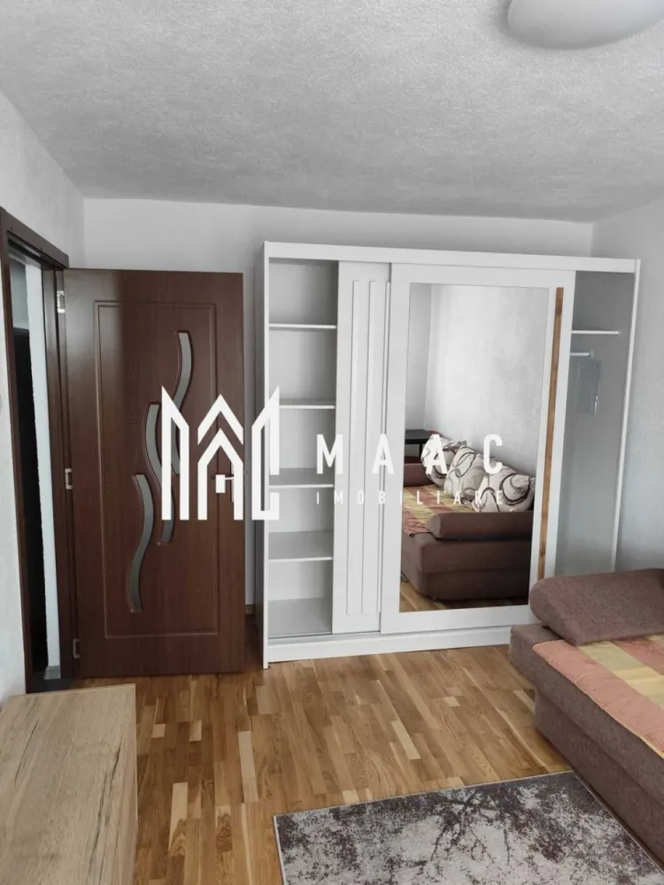 Garsoniera | Etaj 3 | Balcon | Valea Aurie - MAAC Imobiliare vă propune spre închiriere o garsonieră situată în zona Valea Aurie din Sibiu, într-o zonă liniștită și apreciată.

Detalii garsonieră
Suprafață utilă: 27 mp
Balcon
Compartimentare practică
Spațiu eficient organizat
Avantaje
Zonă verde și liniștită – Valea Aurie
Aproape de magazine, transport public și puncte de interes
Potrivită pentru o persoană
Condiții închiriere
Nu se acceptă animale de companie 

Pentru mai multe informații sau pentru a programa o vizionare, nu ezitați să ne contactați, specificand ID: CP2995696
