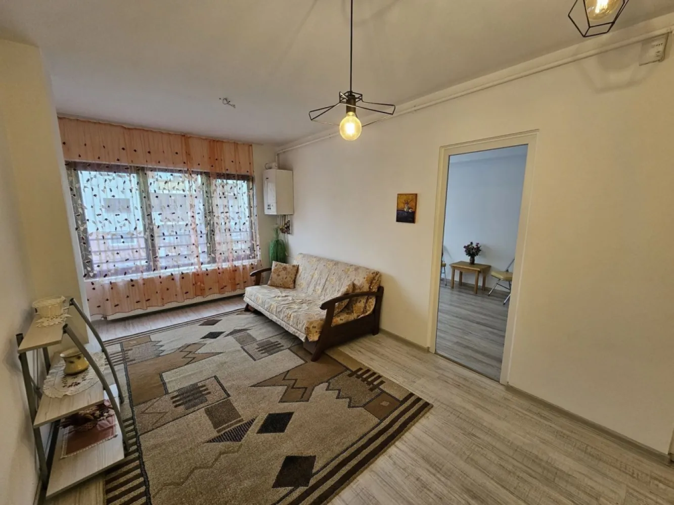 BRASADAS vinde ap Nou cu 2 cam etaj 2/4 in Carpați 2. - Agenția imobiliara BRASADAS vinde apartament cu 2 camere situat in bloc nou, la etajul 2/4.
Blocul este dotat cu lift, la parterul blocului sunt magazine. Nu necesită investiții.
Www.brasadas.com.