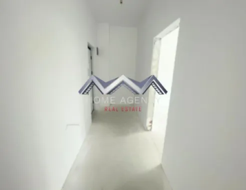 Apartament 2 camere + curte 110 mp Otopeni central