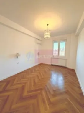 Apartament superb renovat integral Drumul Sarii.