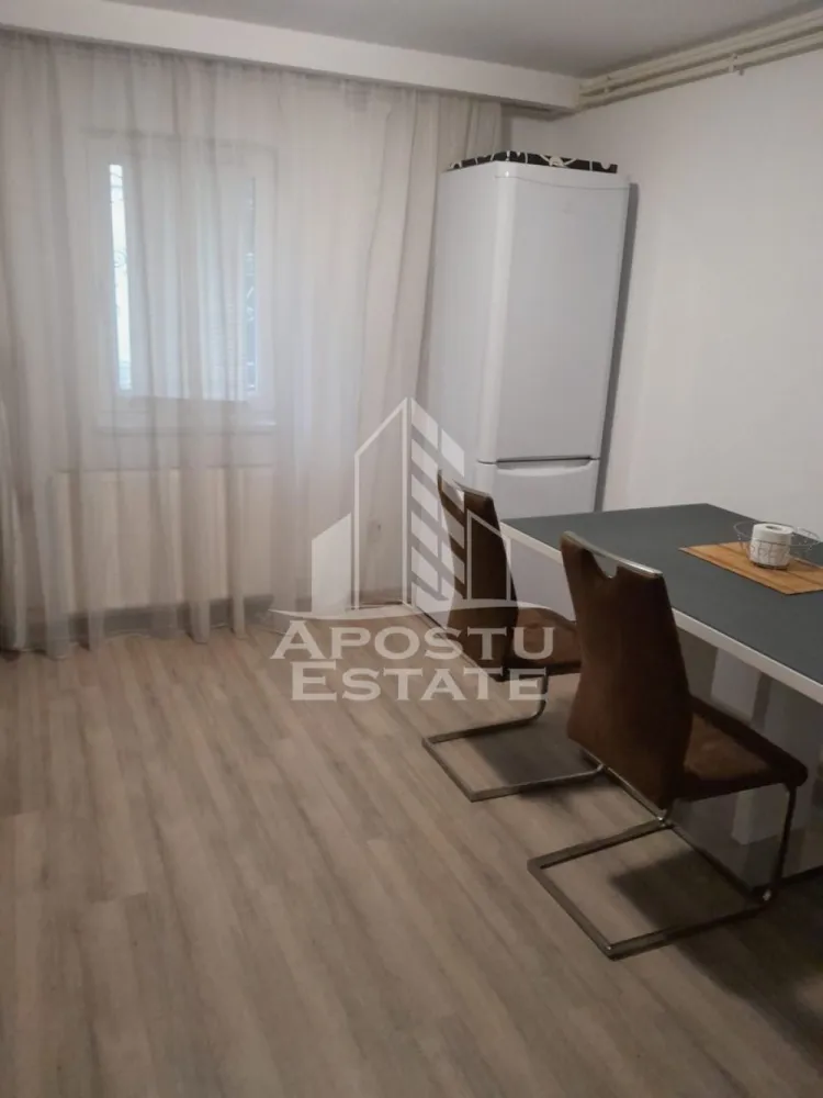Apartament cu 2 camere de inchiriat , Zona Complex , Timisoara