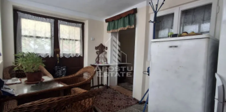 Casa 4 camere,Teren 360 mp Micalaca Garaj, Gradin