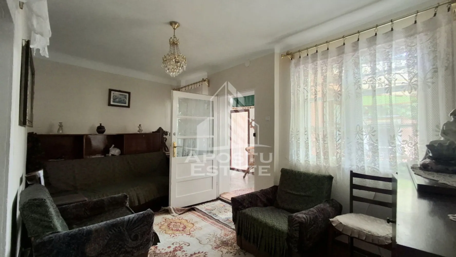 Casa 4 camere,Teren 360 mp Micalaca Garaj, Gradin