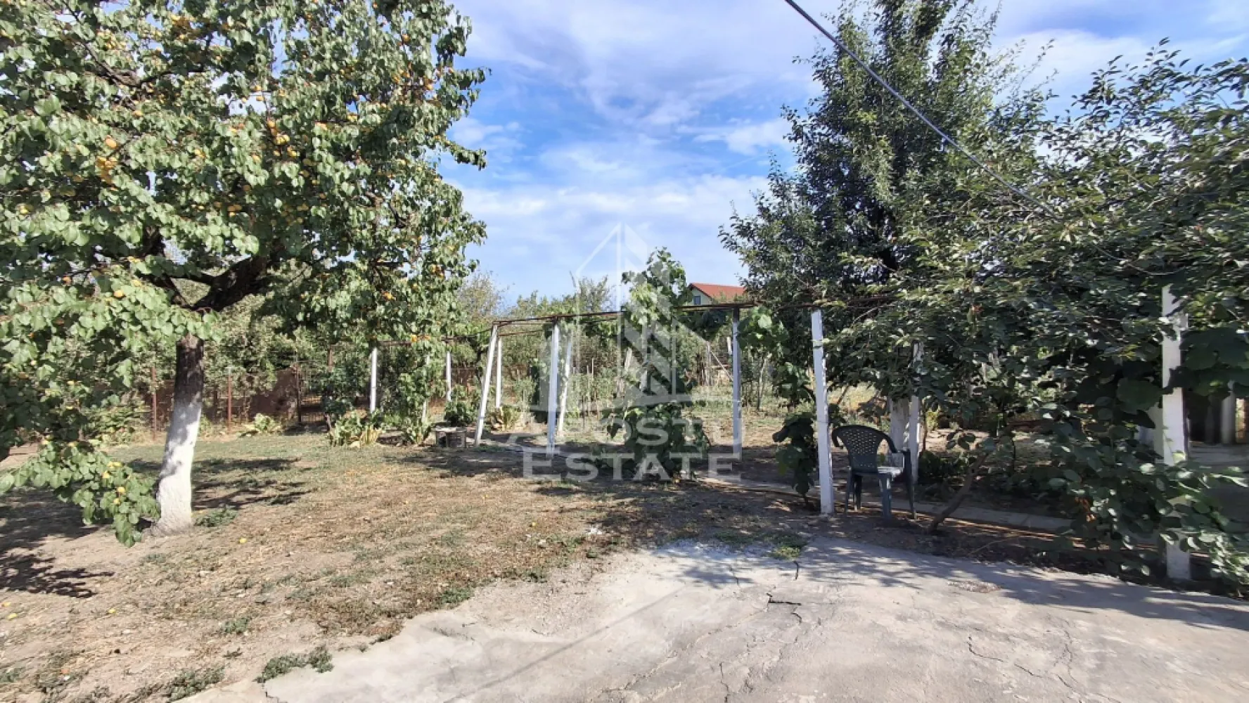 Casa 4 camere,Teren 360 mp Micalaca Garaj, Gradin