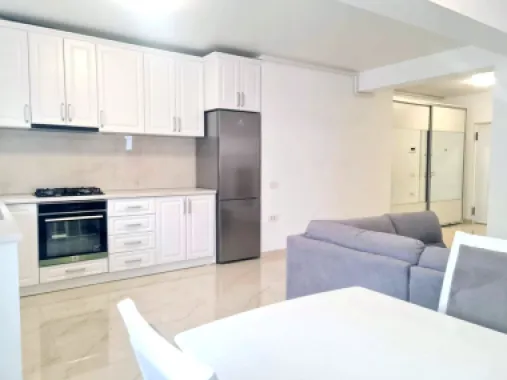 Apartament 2 camere de închiriat în ansamblul Roka Concept, Micro 17