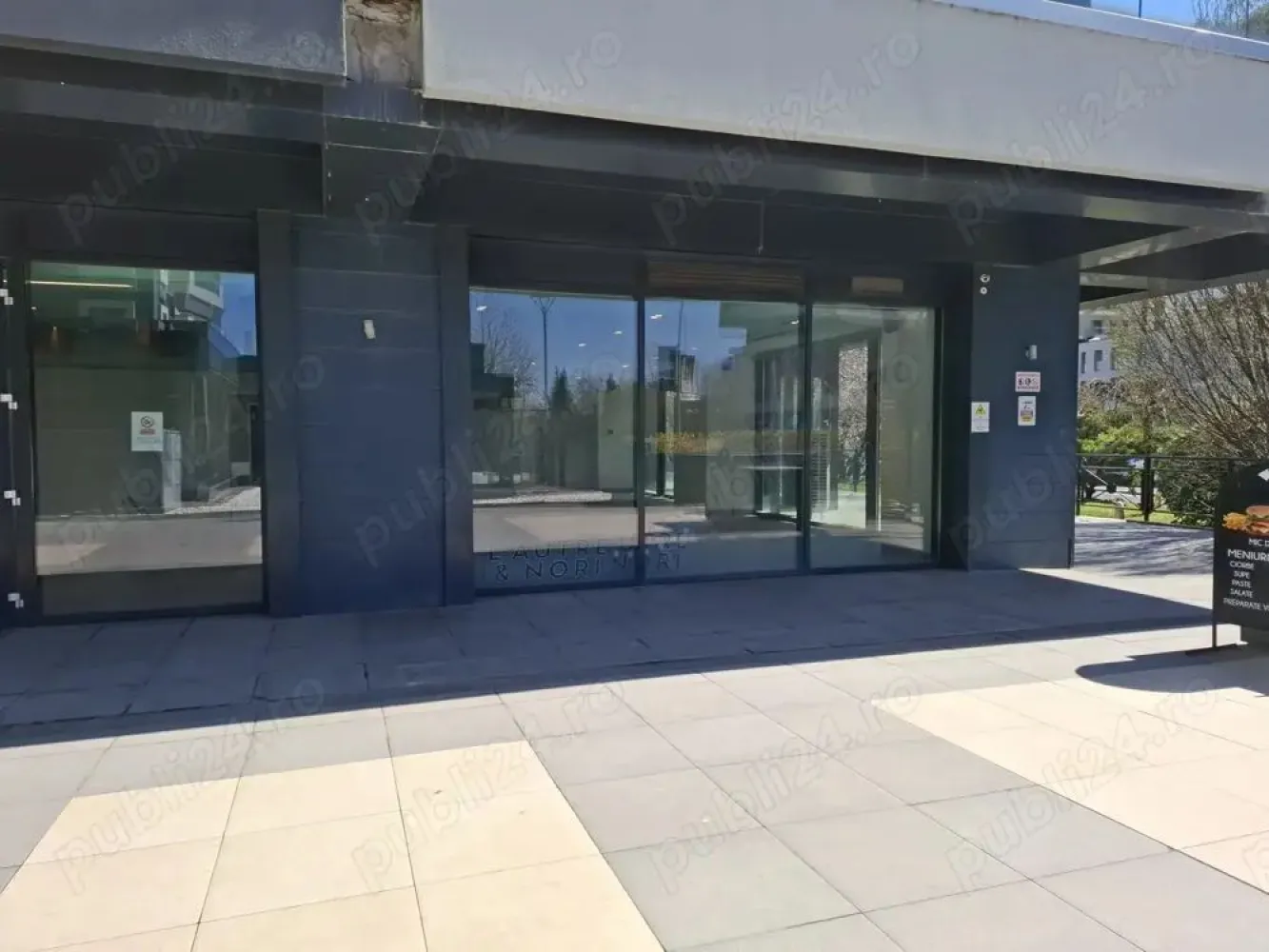 BRASADAS închiriază Sp Com UpGround integral/parțial - Agenția imobiliara BRASADAS închiriază spatiu comercial cu potential exceptional, perfect pozitionat pentru vizibilitate maxima. Cu o suprafata generoasa si o configuratie deschisa, acest spatiu ofera flexibilitatea de a fi utilizat integral sau adaptat in doua zone distincte, conform viziunii si nevoilor tale.

- Suprafata: 316 mp, cu posibilitate de compartimentare.
- Pret: 27 mp (negociabil).
- Se poate inchiria integral sau partial.
- Vizibilitate remarcabila: Situat pe Strada Fabrica de Glucoza, intr-o zona intens circulata.

Pentru mai multe oferte accesați www.brasadas.com.