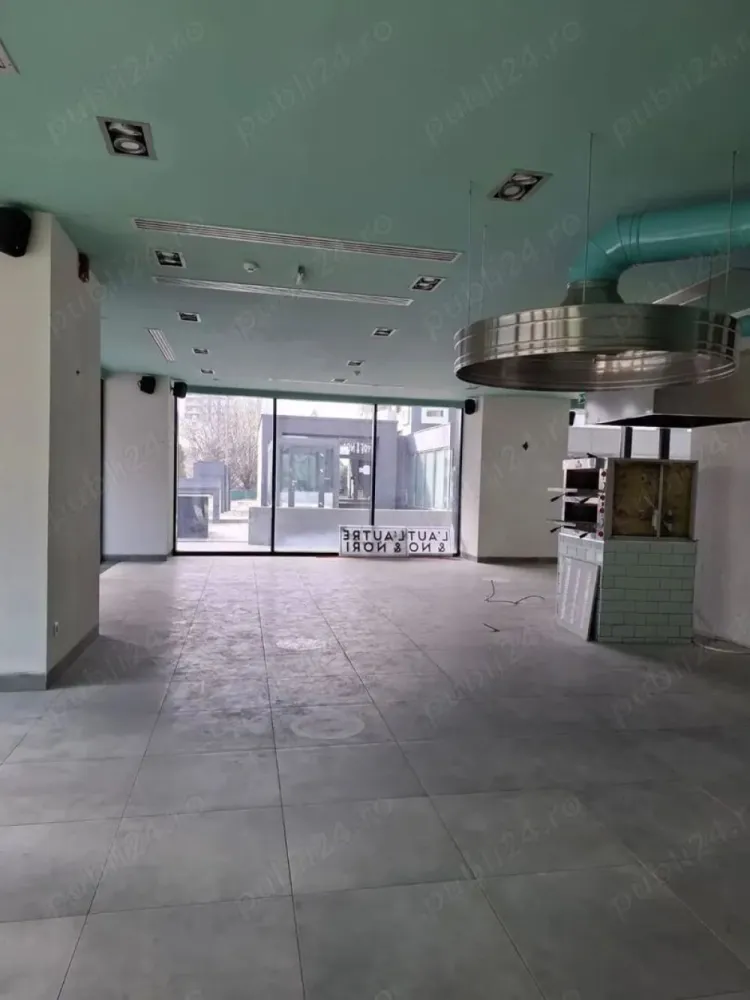 BRASADAS închiriază Sp Com UpGround integral/parțial - Agenția imobiliara BRASADAS închiriază spatiu comercial cu potential exceptional, perfect pozitionat pentru vizibilitate maxima. Cu o suprafata generoasa si o configuratie deschisa, acest spatiu ofera flexibilitatea de a fi utilizat integral sau adaptat in doua zone distincte, conform viziunii si nevoilor tale.

- Suprafata: 316 mp, cu posibilitate de compartimentare.
- Pret: 27 mp (negociabil).
- Se poate inchiria integral sau partial.
- Vizibilitate remarcabila: Situat pe Strada Fabrica de Glucoza, intr-o zona intens circulata.

Pentru mai multe oferte accesați www.brasadas.com.