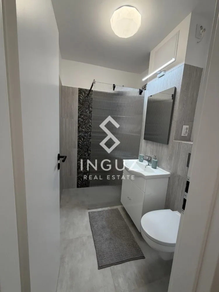 De închiriat – garsonieră complet renovată | Zona Mihai Bravu – Baba N - De închiriat – garsonieră complet renovată | Zona Mihai Bravu – Baba Novac (Sector 3)

Oferim spre închiriere o garsonieră modernă, complet mobilată și utilată, aflată la prima închiriere după renovare totală. Ideală pentru o persoană sau un cuplu care caută confort și acces rapid la transport.

Detalii proprietate:

Garsonieră
Complet mobilată și utilată (totul nou)
Prima închiriere
Renovată complet
Aer condiționat
Instant pentru apă caldă (suplimentar)
Etaj 7

Localizare:

Zona Mihai Bravu – Baba Novac, Sector 3
2 minute până la stații de tramvai și autobuz
5 minute până la metrou Dristor

Alte informații:

An construcție: 1977 – 1990
Preț: 490 € / lună
Comision: 50%