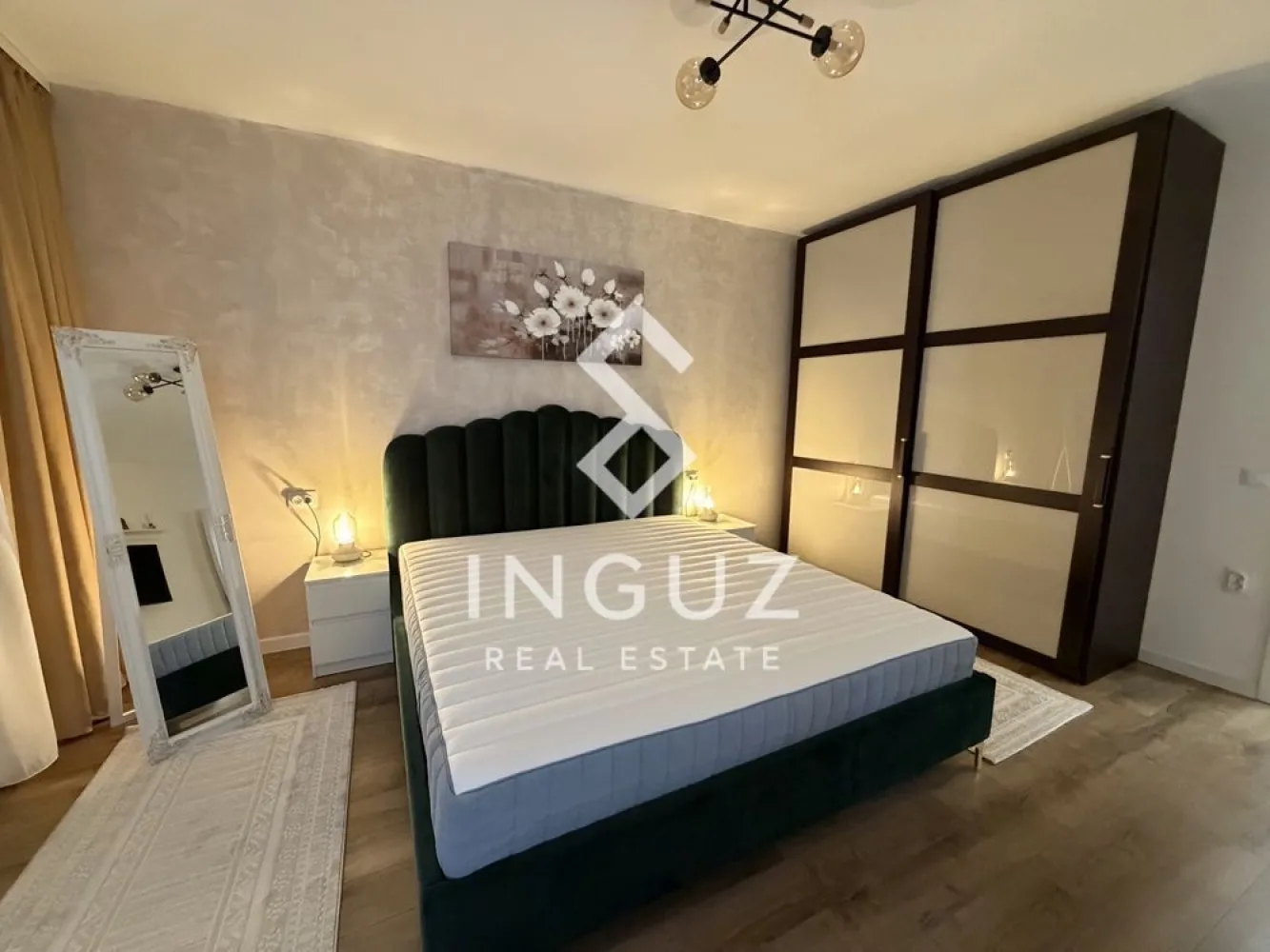 De închiriat – garsonieră complet renovată | Zona Mihai Bravu – Baba N - De închiriat – garsonieră complet renovată | Zona Mihai Bravu – Baba Novac (Sector 3)

Oferim spre închiriere o garsonieră modernă, complet mobilată și utilată, aflată la prima închiriere după renovare totală. Ideală pentru o persoană sau un cuplu care caută confort și acces rapid la transport.

Detalii proprietate:

Garsonieră
Complet mobilată și utilată (totul nou)
Prima închiriere
Renovată complet
Aer condiționat
Instant pentru apă caldă (suplimentar)
Etaj 7

Localizare:

Zona Mihai Bravu – Baba Novac, Sector 3
2 minute până la stații de tramvai și autobuz
5 minute până la metrou Dristor

Alte informații:

An construcție: 1977 – 1990
Preț: 490 € / lună
Comision: 50%