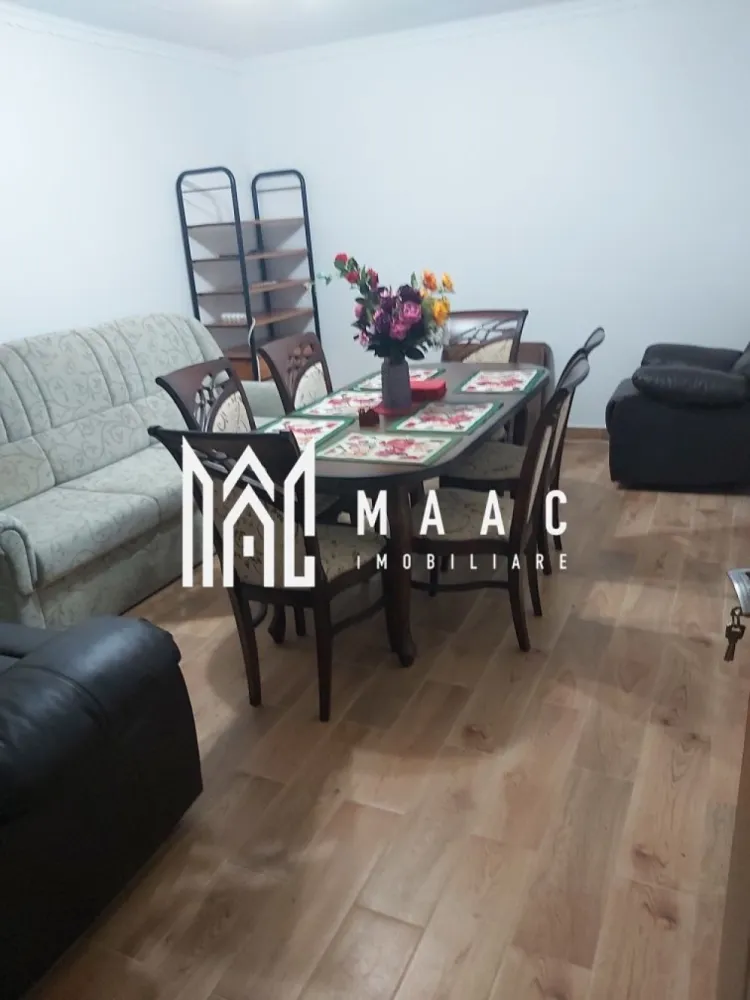 Apartament 2 camere | Parter | Pretabil spațiu comercial | Zona Milea - MAAC Imobiliare vă propune spre vânzare un apartament decomandat cu 2 camere, situat la parter, în zona Bulevardul Vasile Milea, în apropiere de OMV, o locație cu vad bun și acces facil din Sibiu.

Caracteristici principale
 • compartimentare decomandată
 • situat la parter
 • se vinde complet mobilat și utilat

Avantaje
 • poziționare excelentă, cu vizibilitate bună
 • pretabil pentru schimbare de destinație în spațiu comercial
 • ideal pentru birouri, salon, cabinet sau investiție
 • acces facil către principalele artere ale orașului

Această proprietate reprezintă o oportunitate excelentă, atât pentru locuință, cât și pentru dezvoltarea unei afaceri.

📞 Pentru mai multe detalii sau pentru programarea unei vizionări, vă rugăm să ne contactați și să menționați ID-ul proprietății: CP2996312.